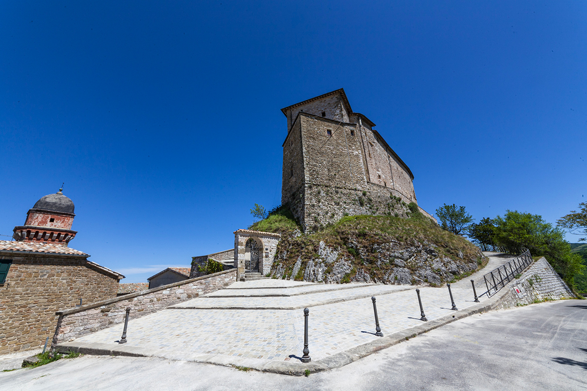 Castello_Wide_05